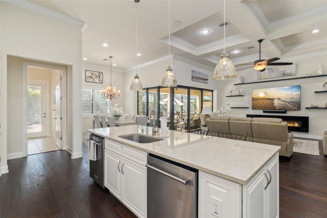 16293 Camden Lakes Circle, Naples, FL 34110 Photo