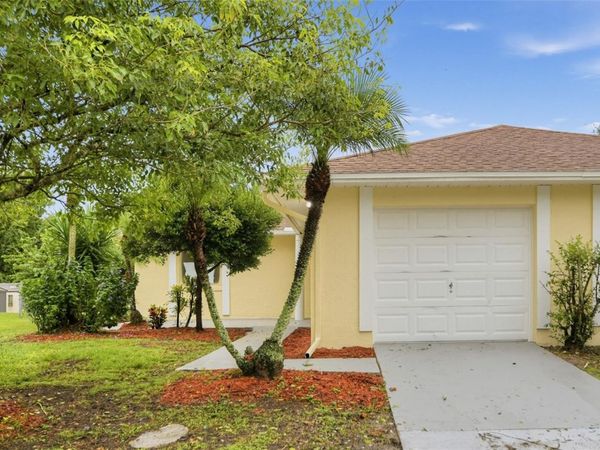 583 BABLONICA DRIVE , ORLANDO, FL 32807