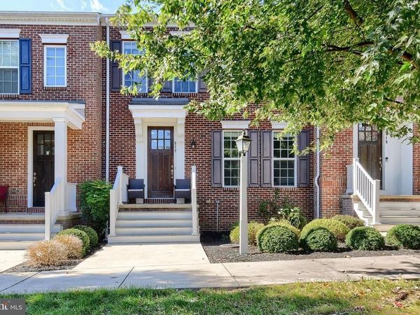 517 SHAW STREET , MECHANICSBURG, PA 17050