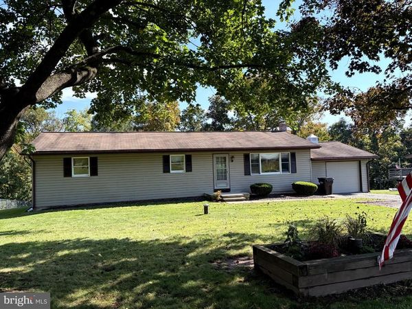 1026 HOSENSACK ROAD, PALM, PA 18070