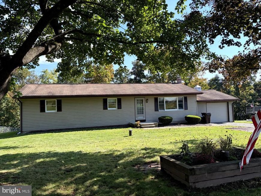 1026 Hosensack Road, Palm, PA 18070 Main Photo