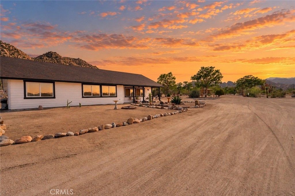 5634 Red Ryder Road, Pioneertown, CA 92268 Main Photo