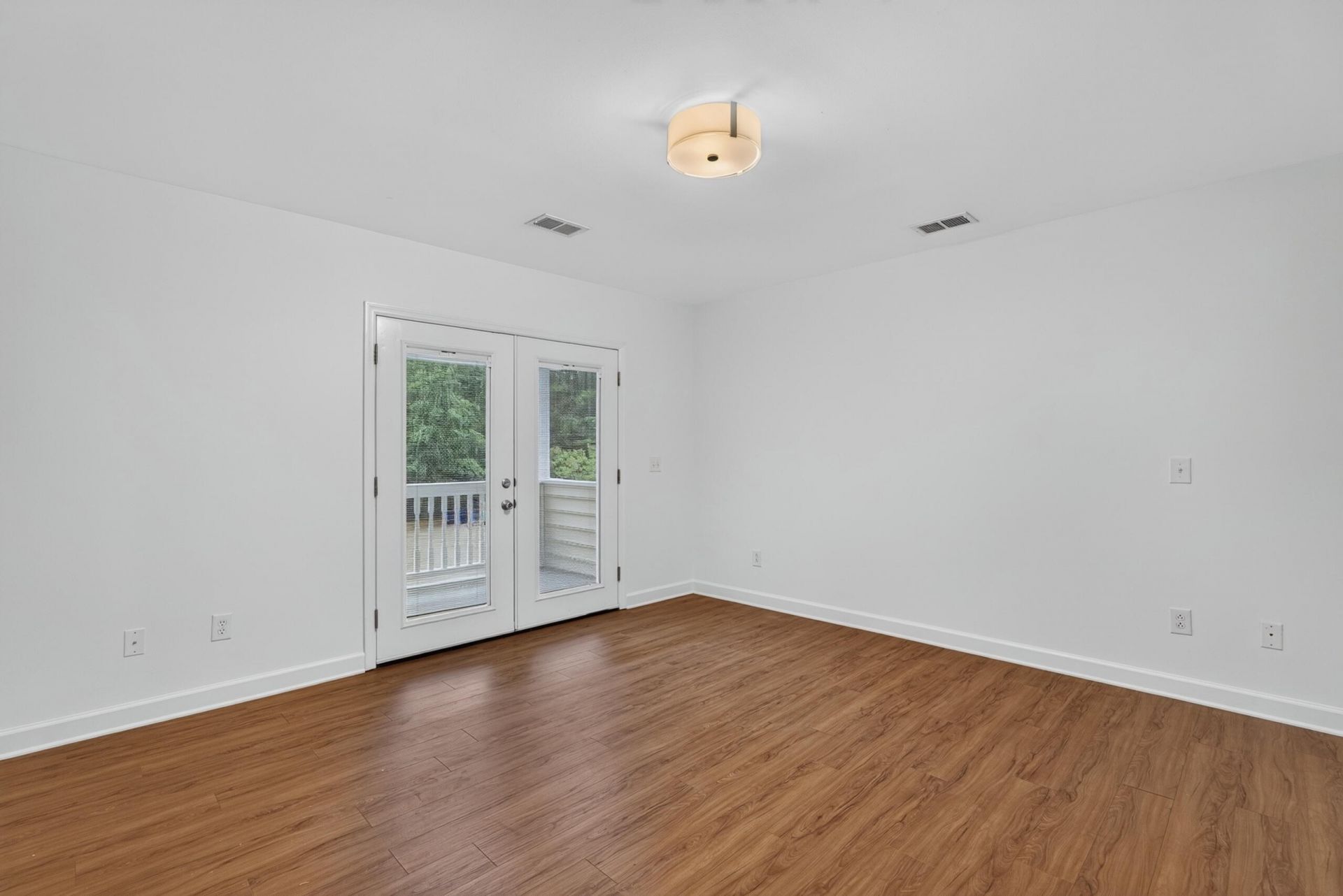 2862 Mackenzie Court Photo 19