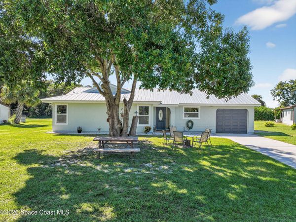 1610 SE Burning Lane , Port St. Lucie, FL 34952