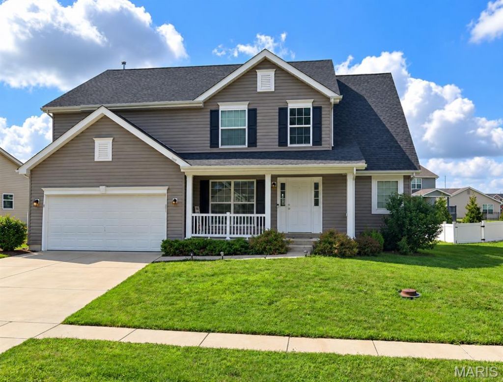 1017 Richland Park Drive , O Fallon, IL 62269 Main Photo