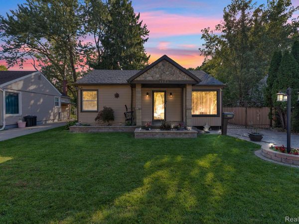 4663 Academy Street, Dearborn Heights, Mi 48125