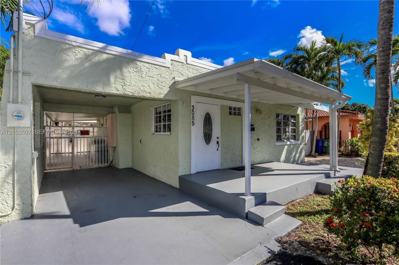 3085 NW 3rd St, Miami, FL 33125 Photo