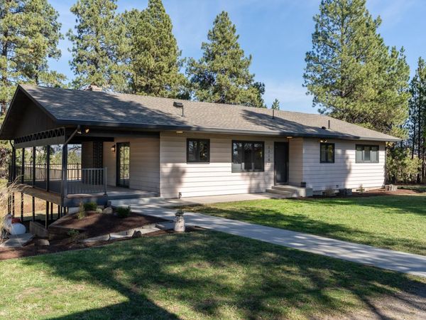 13107 E Crisler Ave, Valleyford, WA 99036