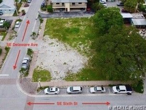 34 SE 6th Street , Stuart, FL 34994