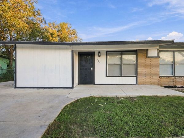103 CHADWICK DR, San Antonio, TX 78227