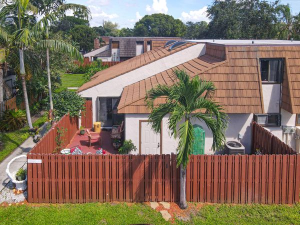 4155 PALM BAY Circle, Unit C, West Palm Beach, FL 33406