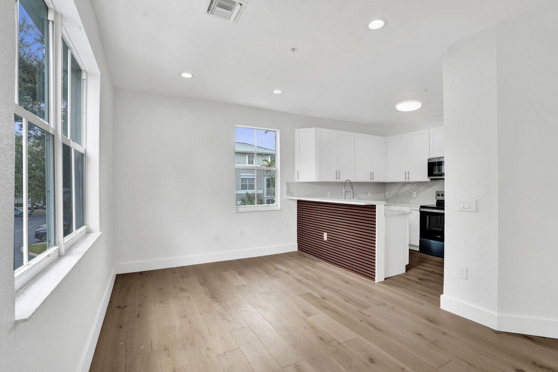 2016 Shoma Drive, Unit 2016, Royal Palm Beach, FL 33414 Photo
