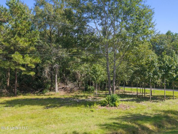 6190 N Railroad Avenue, Bay Saint Louis, MS 39520