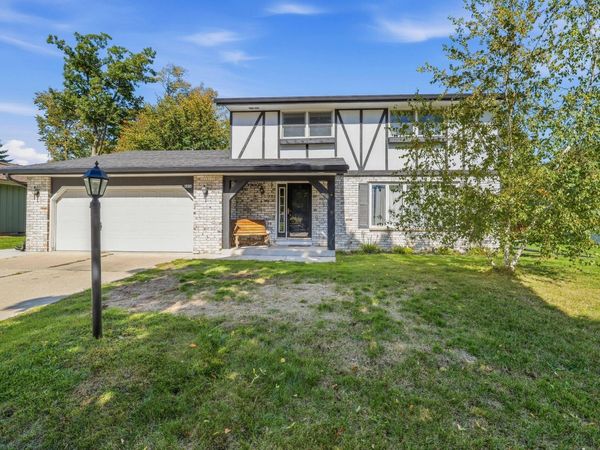 2314 W Koning Dr, Sheboygan, WI 53083