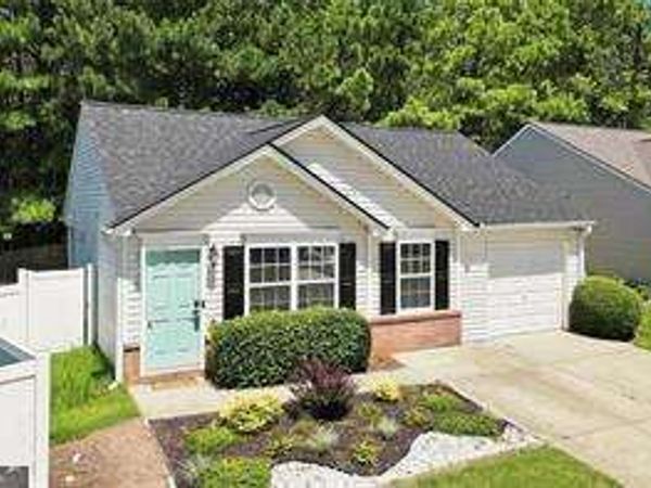 203 Oak Grove Lane, Acworth, GA 30102