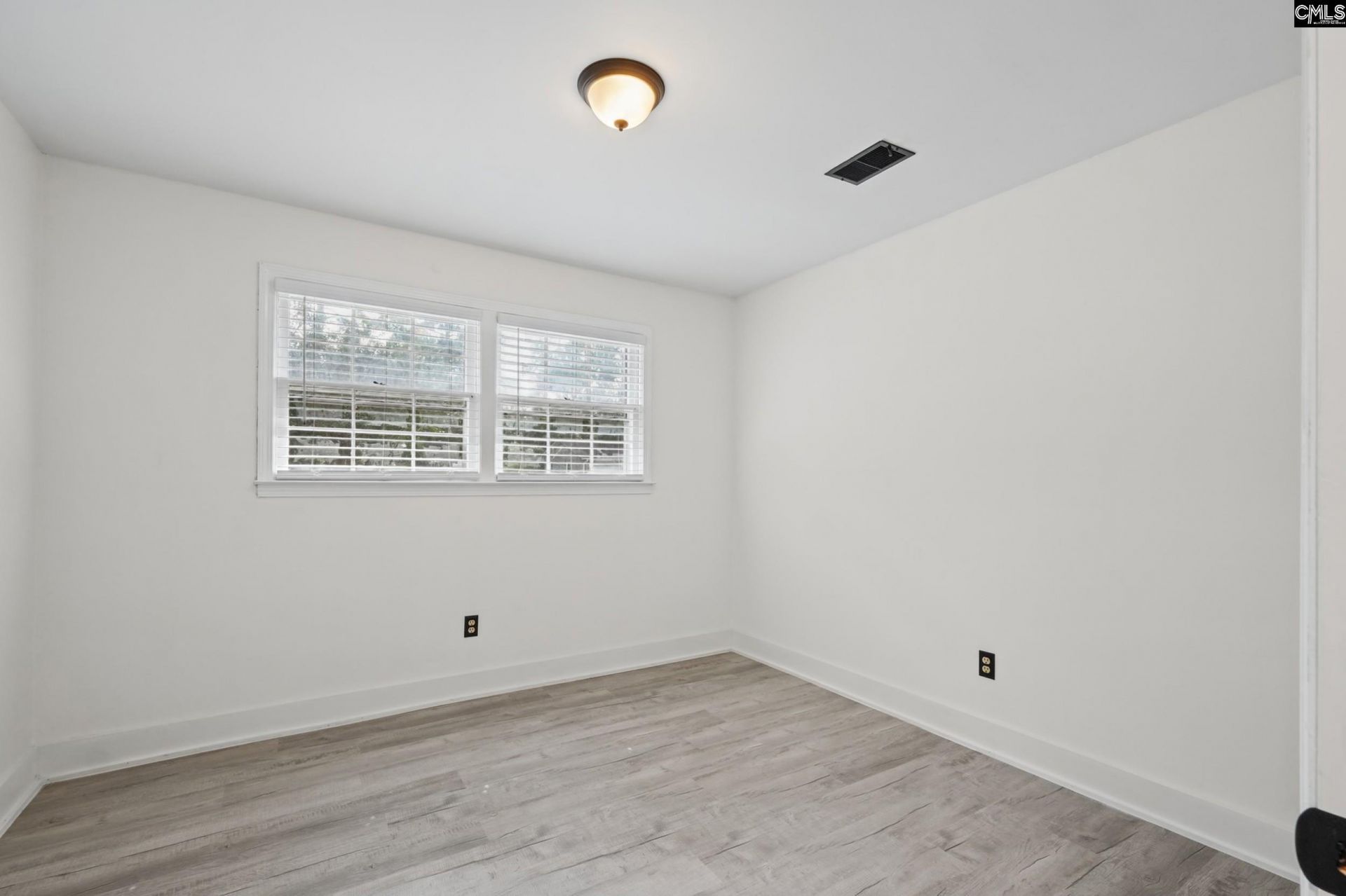 736 Seton Road  Photo 18