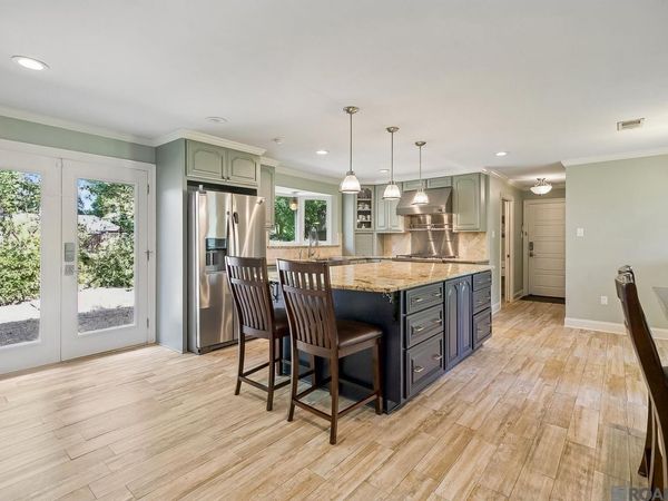 1233 Crossbow Dr, Baton Rouge, LA 70816