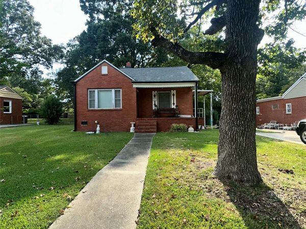 537 Bowman Road , Charlotte, NC 28217