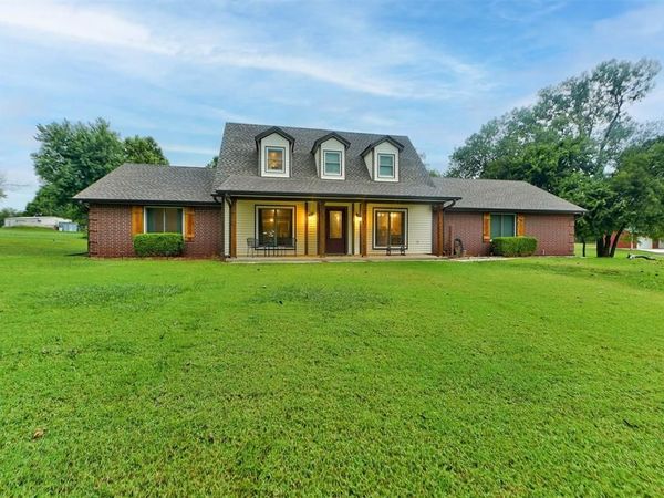 319 E Cedar Drive, Tuttle, OK 73089