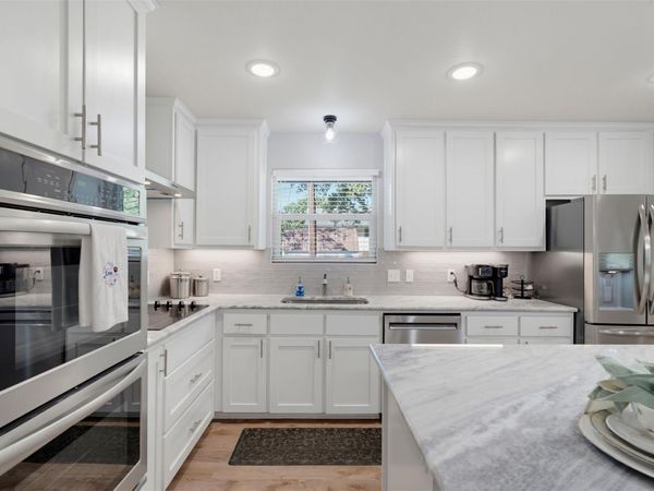 2205 Murray Ave, Rockdale, TX 76567
