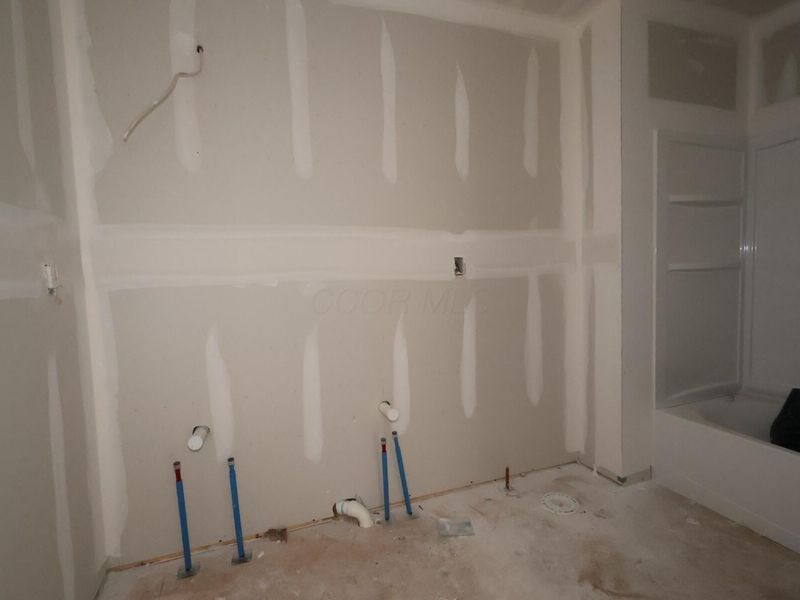 1037 Dawsons Drive , Hebron, OH 43025 Photo 14