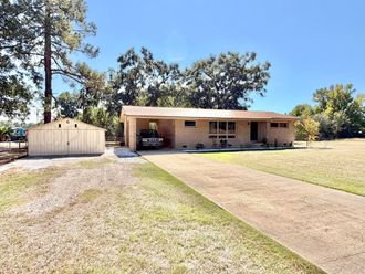 602 6th Avenue NW Reform, AL 35481
