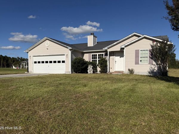 105 Starkys Creek Court, Maysville, NC 28555