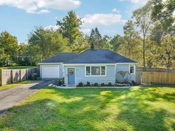 N3236 Vine Rd, Geneva, WI 53147