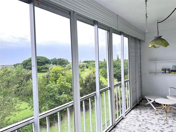 950 Hillcrest Dr , Unit 511, Hollywood, FL 33021