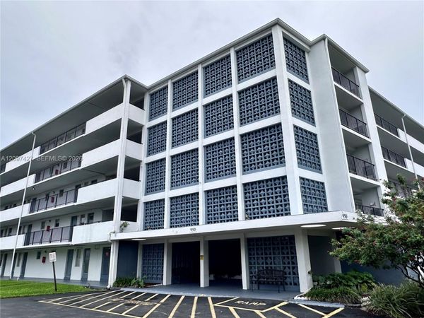 950 Hillcrest Dr , Unit 511, Hollywood, FL 33021