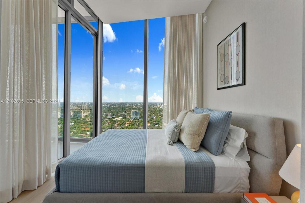 175 SE 25th Rd, Unit 3704, Miami, FL 33129 Photo