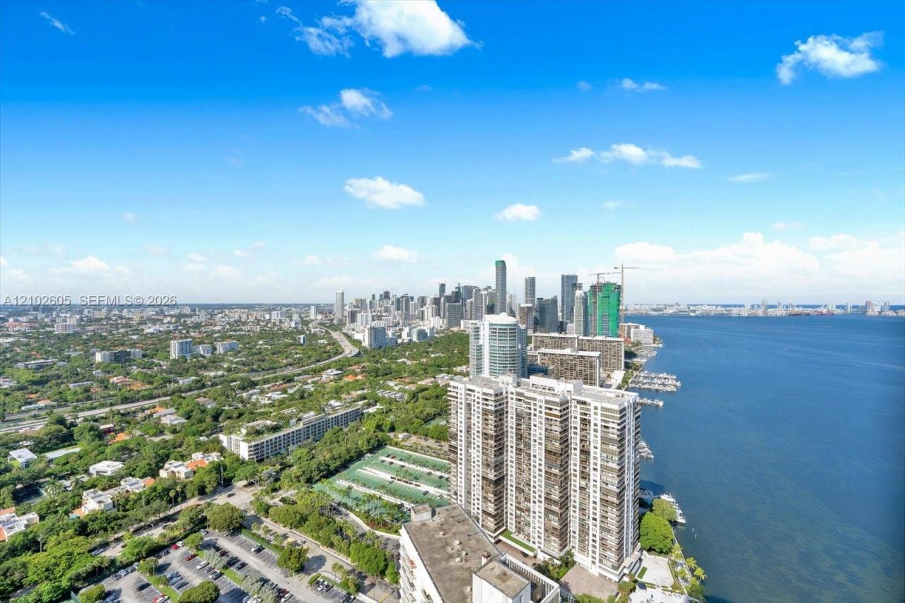 175 SE 25th Rd, Unit 3704, Miami, FL 33129 Photo