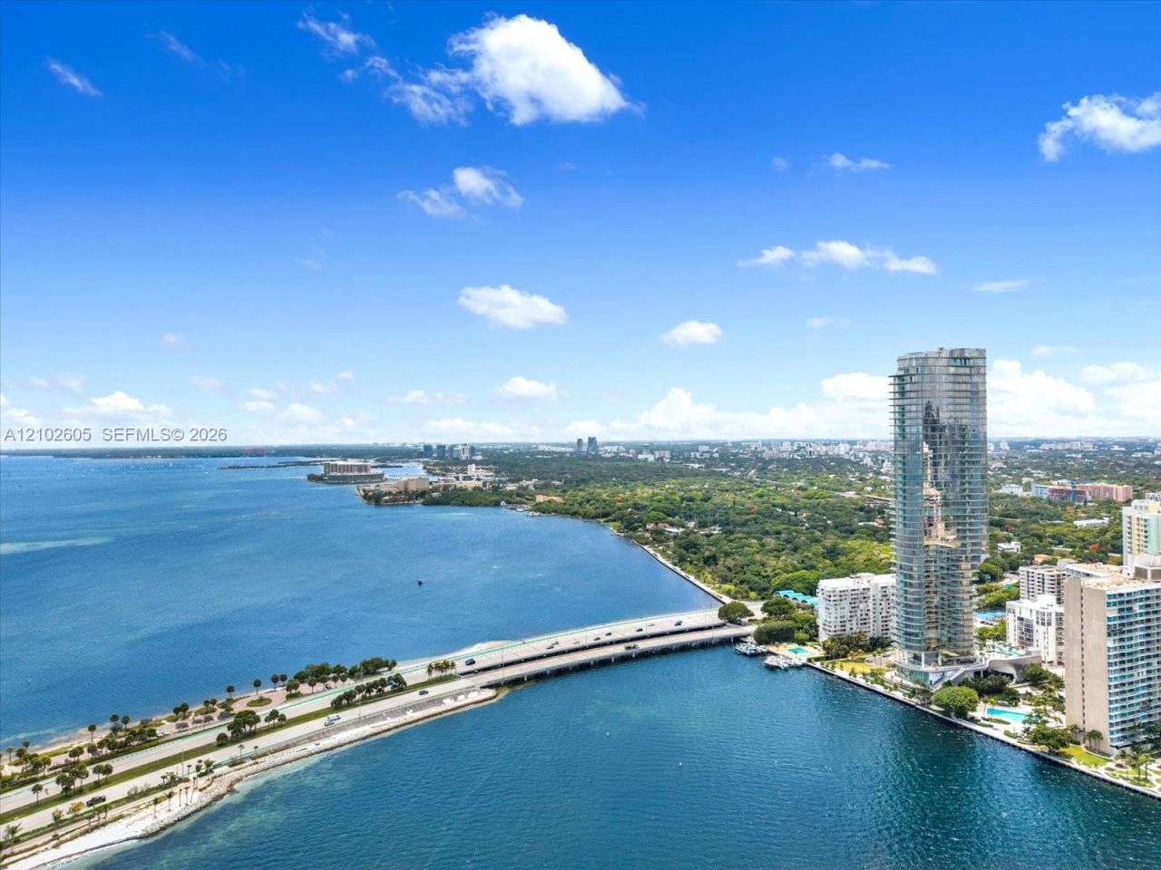 175 SE 25th Rd, Unit 3704, Miami, FL 33129 Photo
