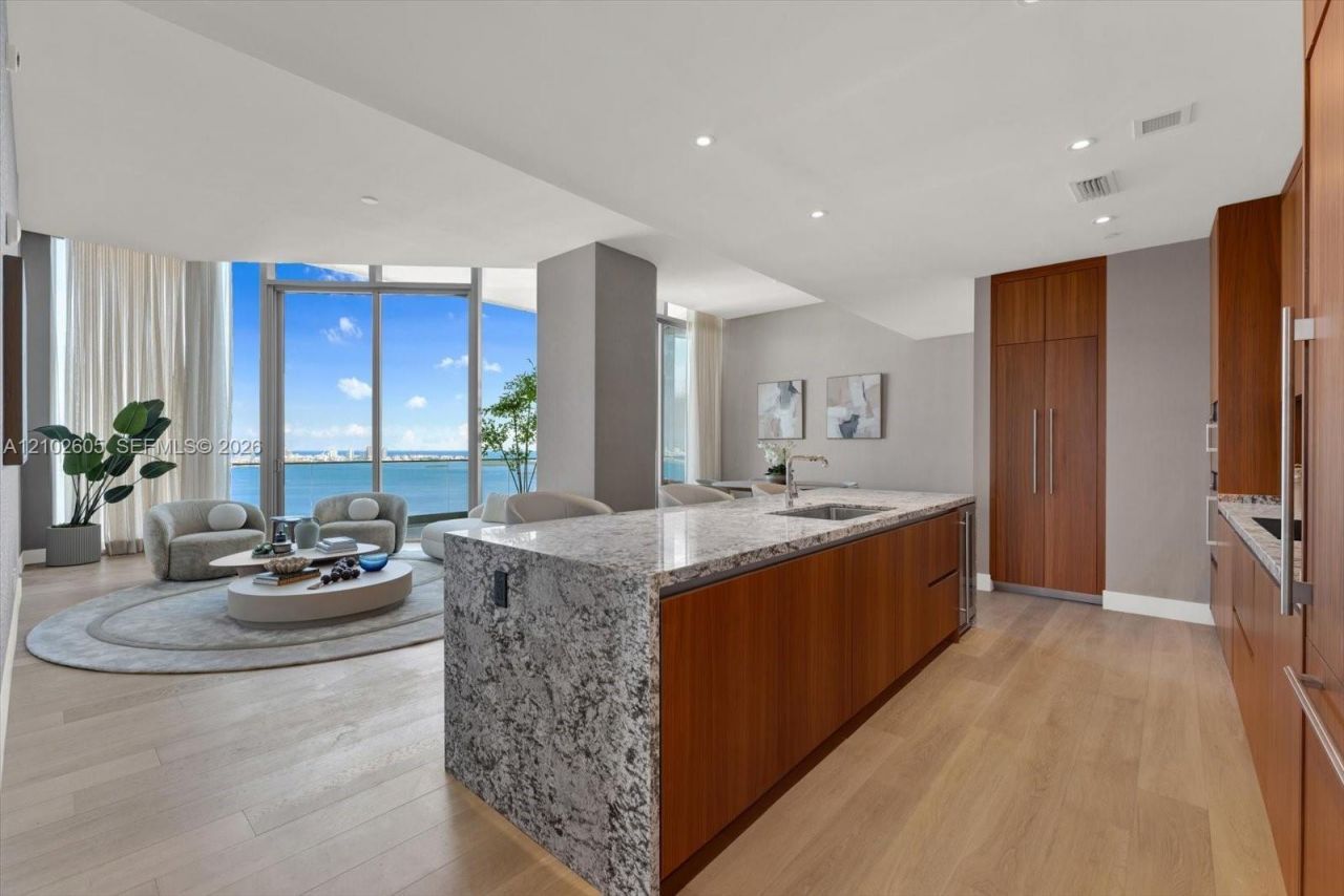 175 SE 25th Rd, Unit 3704, Miami, FL 33129 Photo