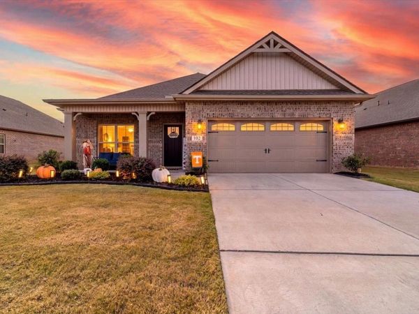 102 Kiley Ann Ct, Meridianville, AL 35759