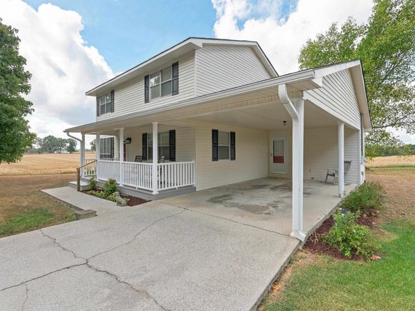 945 Co Rd 215, Florence, AL 35633
