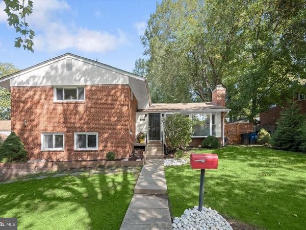 5007 ELSMERE PLACE , BETHESDA, MD 20814