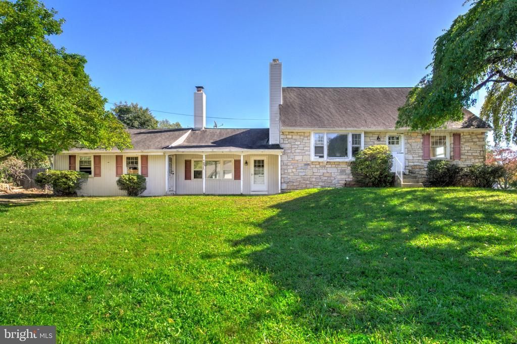 100 NEW JERSEY AVENUE , CHALFONT, PA 18914