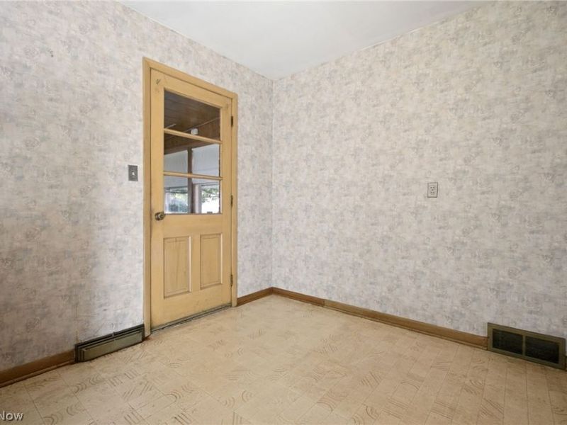 5451 Hill Street, Maple Heights, OH 44137 Photo 19