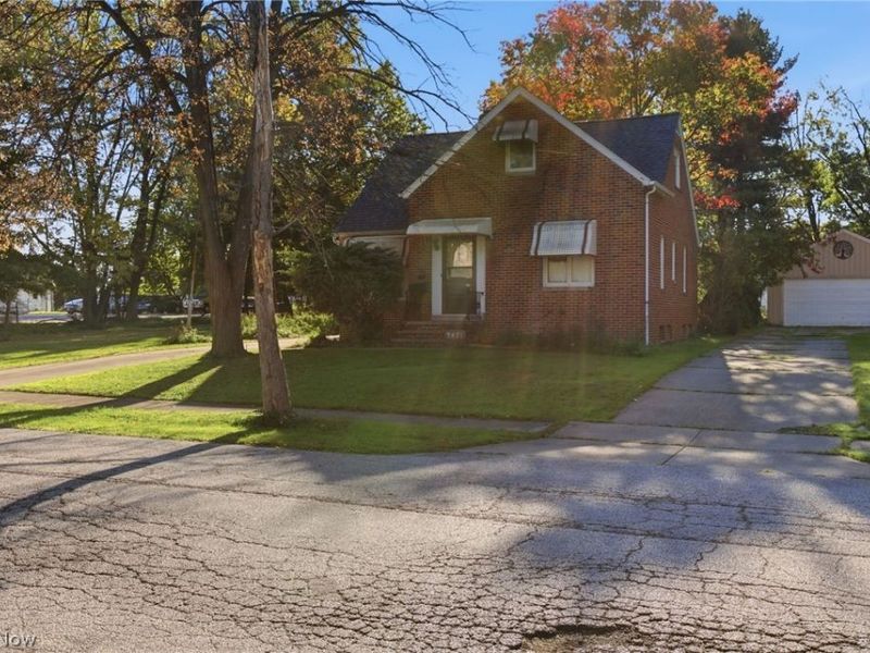 5451 Hill Street, Maple Heights, OH 44137 Photo 6