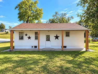 111 N ELM Street, GLENWOOD, IA 51534