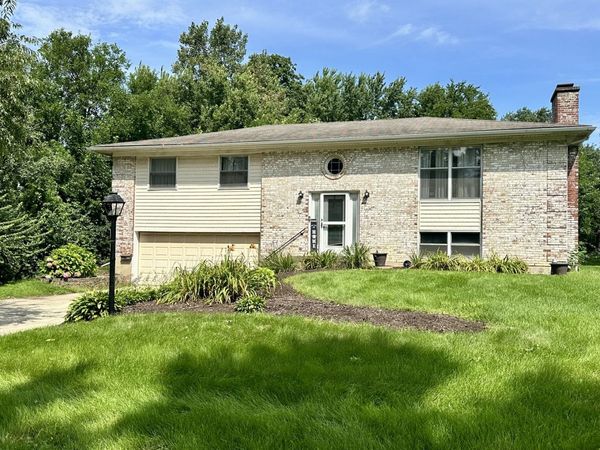 808 South Road , Lisle, IL 60532
