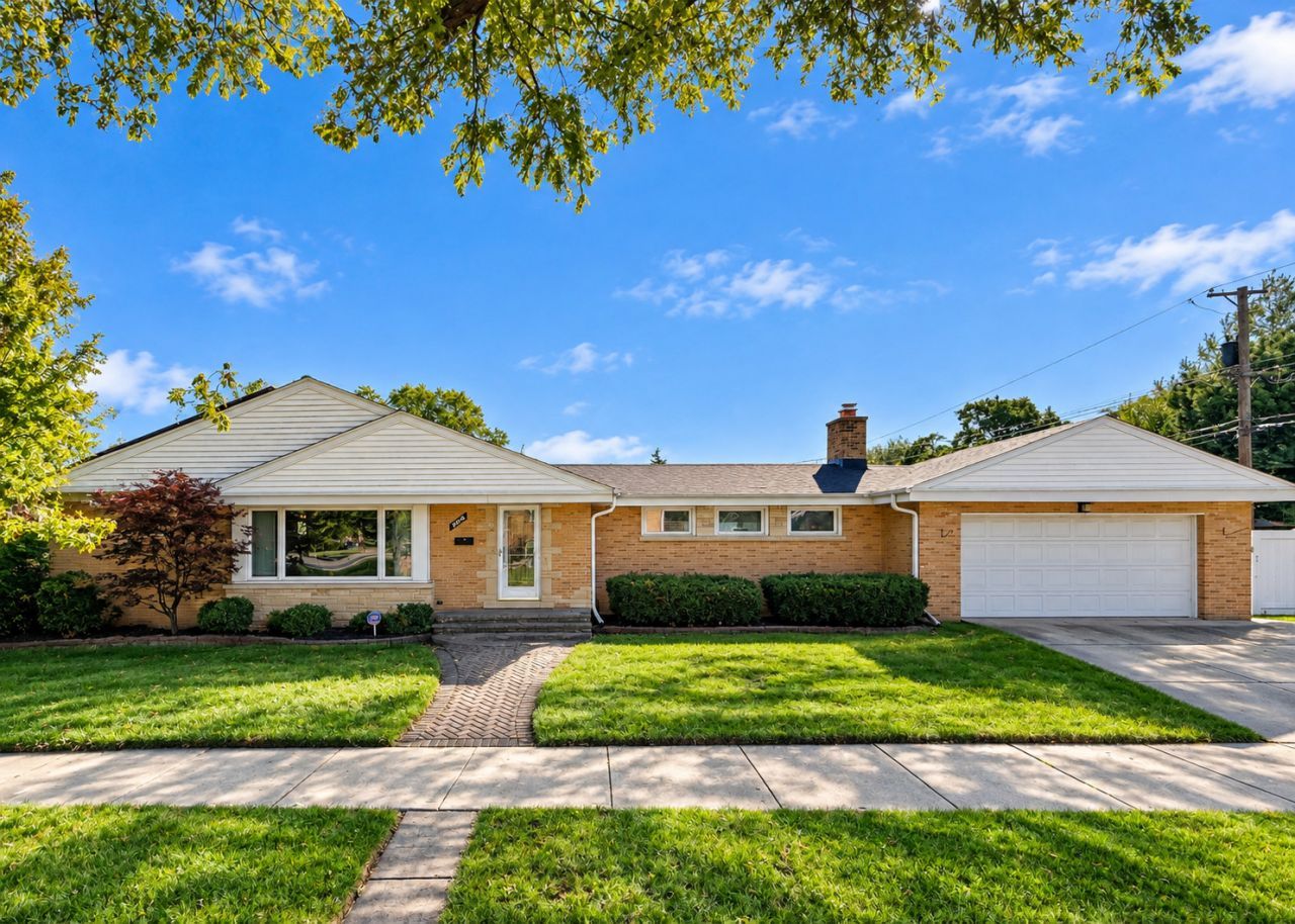 9044 Linder Avenue, Morton Grove, IL 60053 Main Photo