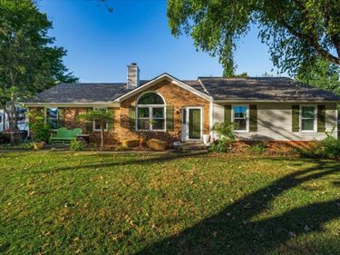 4044 Hillside Drive, Lexington, KY 40514