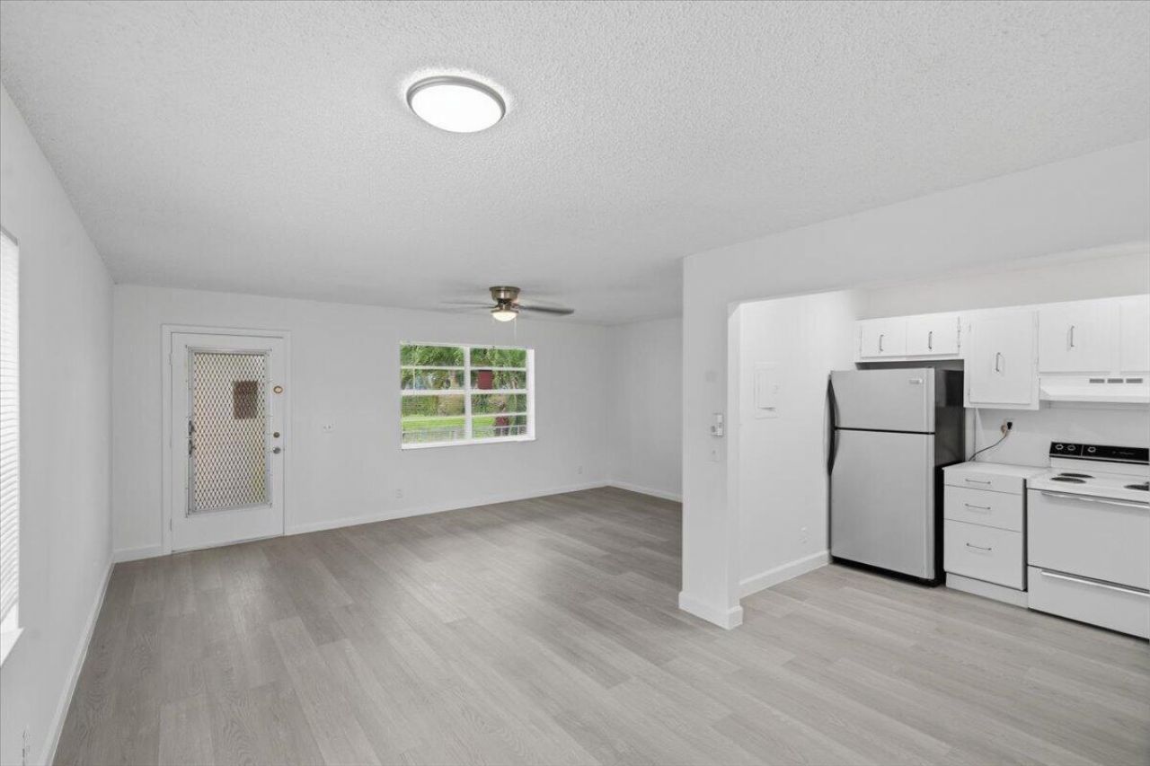 527 Normandy K, Delray Beach, FL 33484 Photo