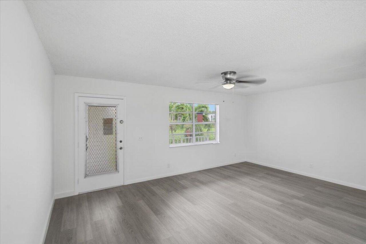 527 Normandy K, Delray Beach, FL 33484 Photo
