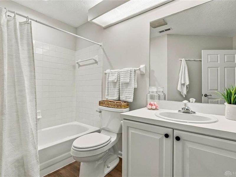1583 Turnberry Village Drive, Washington Township, OH 45458 Photo 21