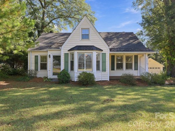 2205 Pennsylvania Avenue, Kannapolis, NC 28083