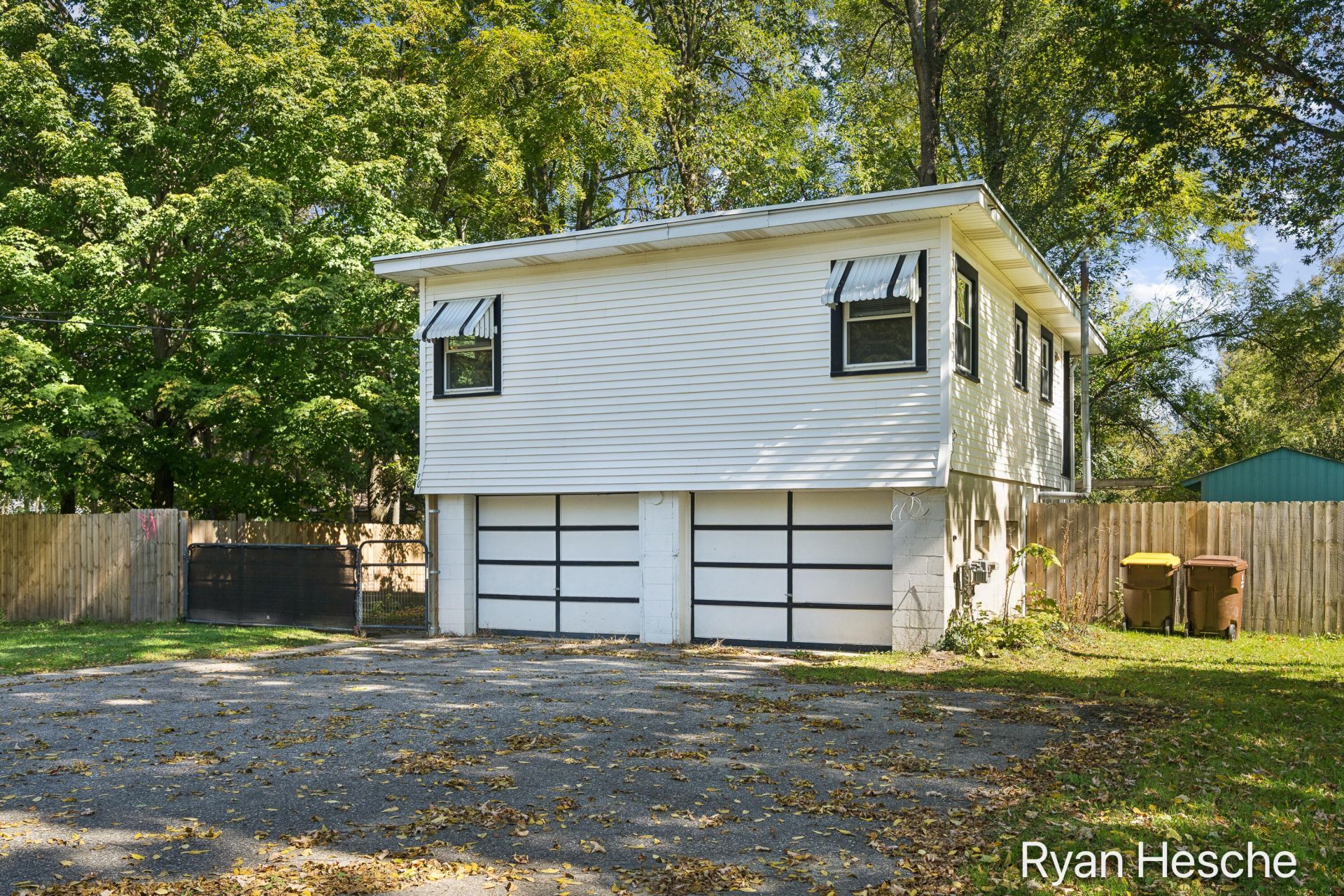30 S Pleasant Street, Saranac, MI 48881 Main Photo