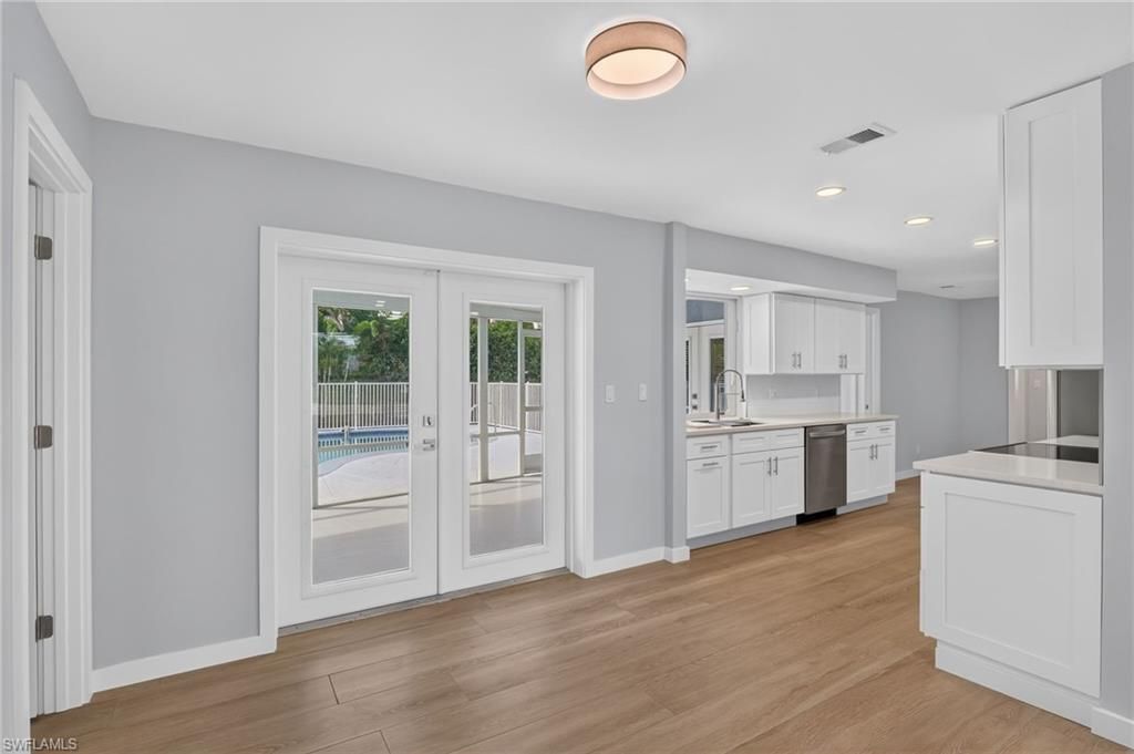 4620 Parrot Ave , Naples, FL 34104 Photo